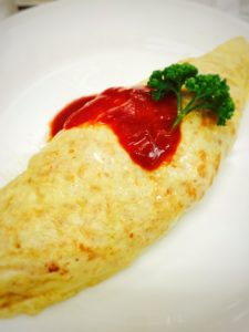 昔ながらの懐かしいオムライスなら喫茶P.S.さん。