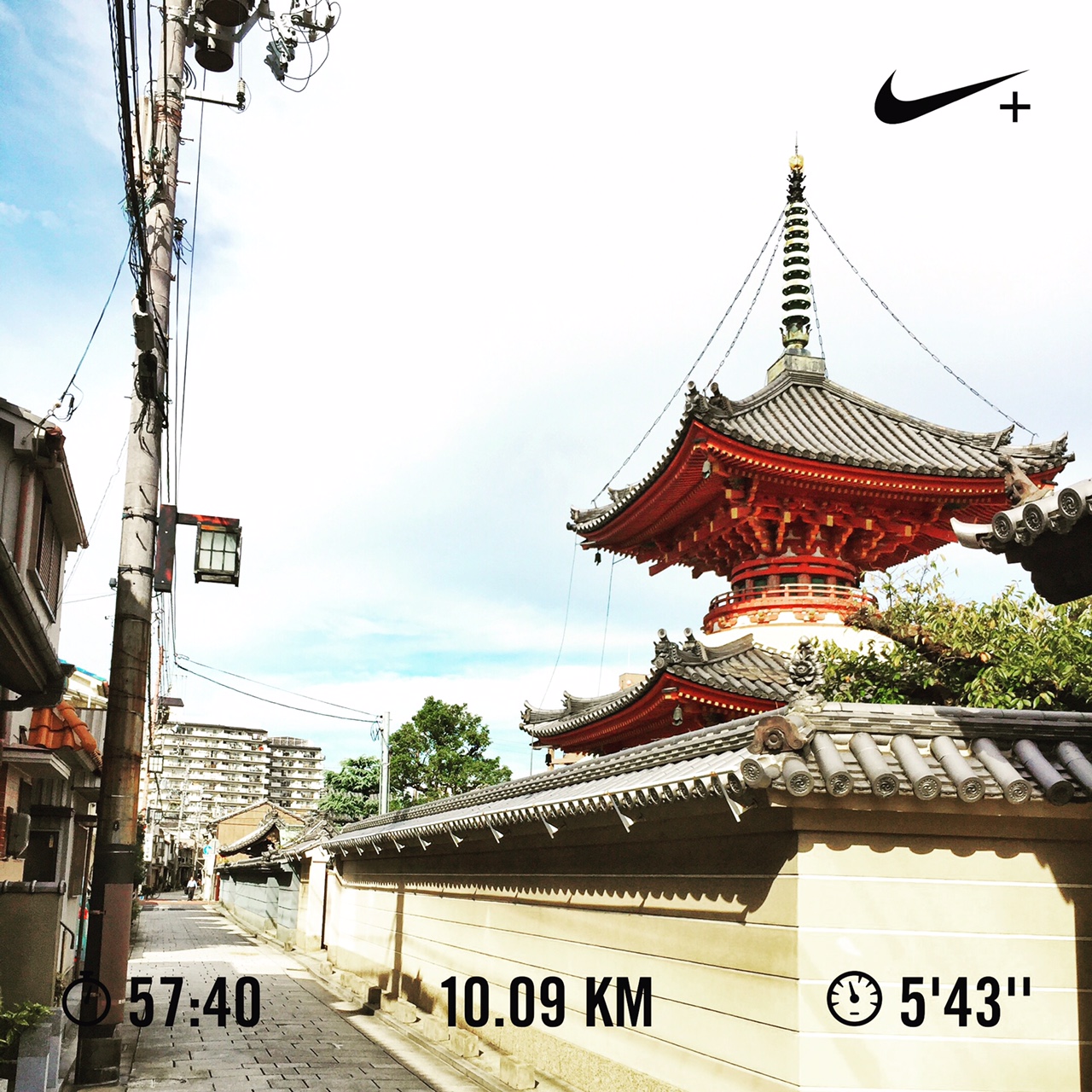 尼崎にある寺町を走る。
