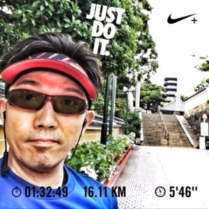 オッサン走る。